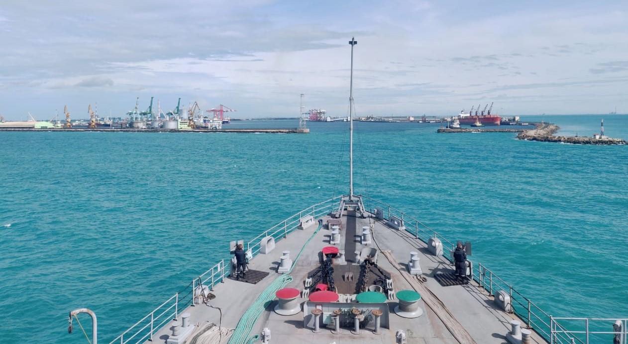 Operation Samudra Setu: INS Jalashwa arrives Tuticorin with 700 Indians from Maldives