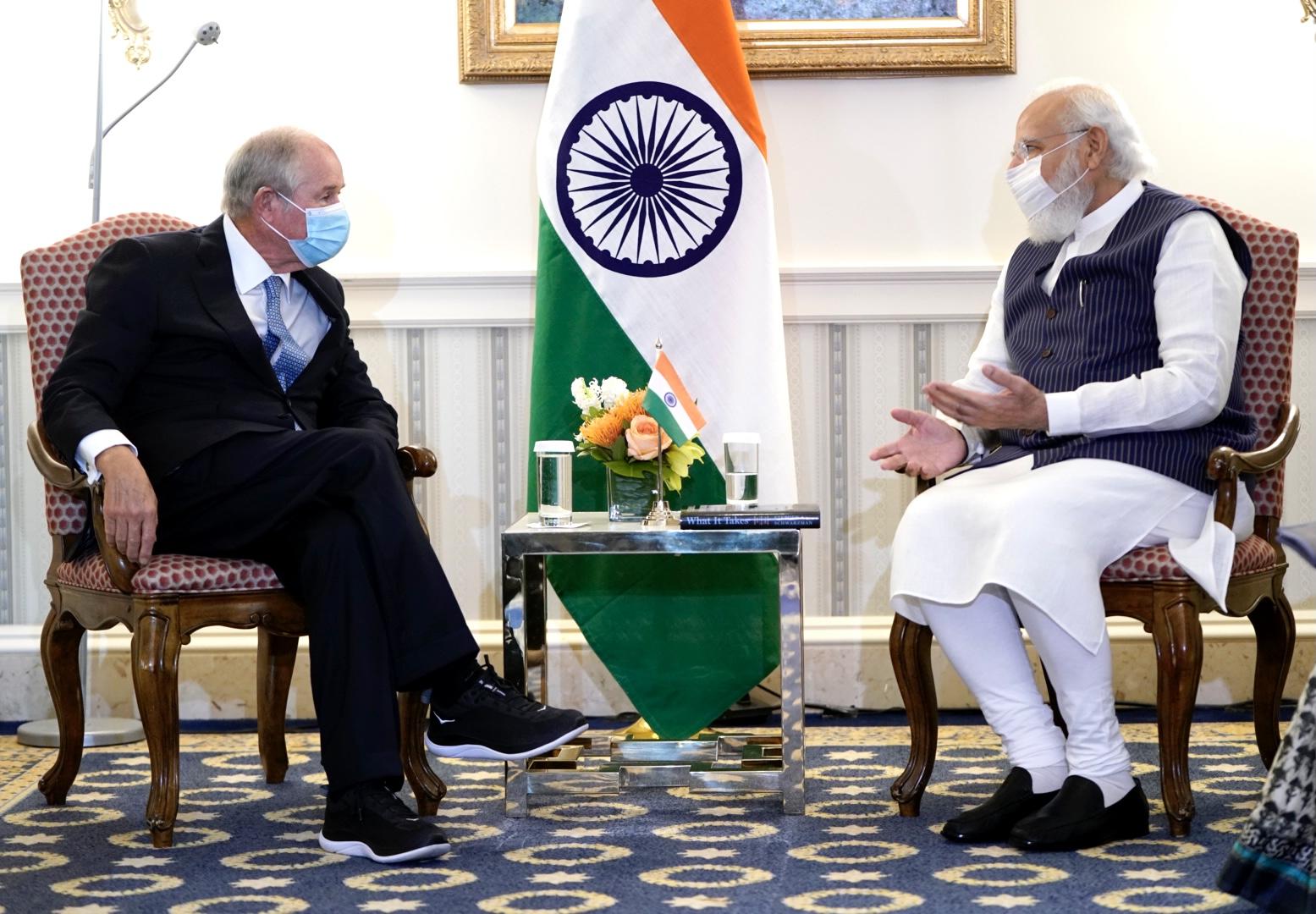 Modi meets US top CEOs in US