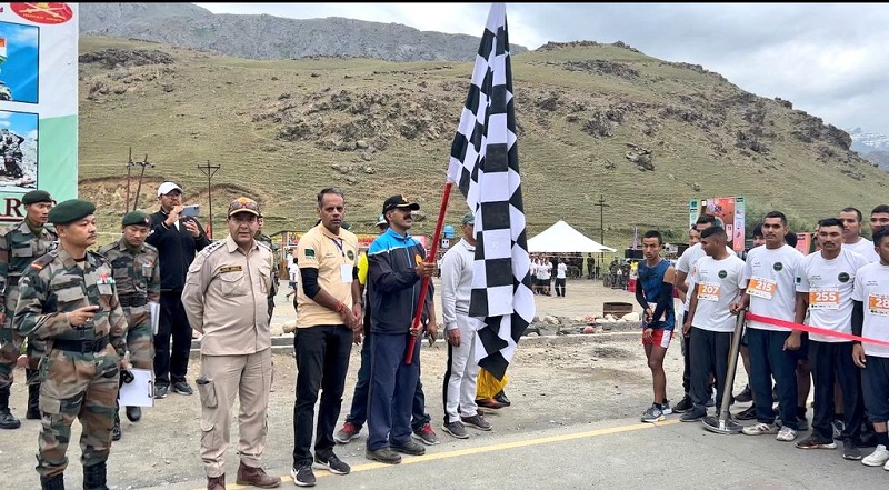 Over 300 runners participate in Kargil Vijay Diwas Run in Drass