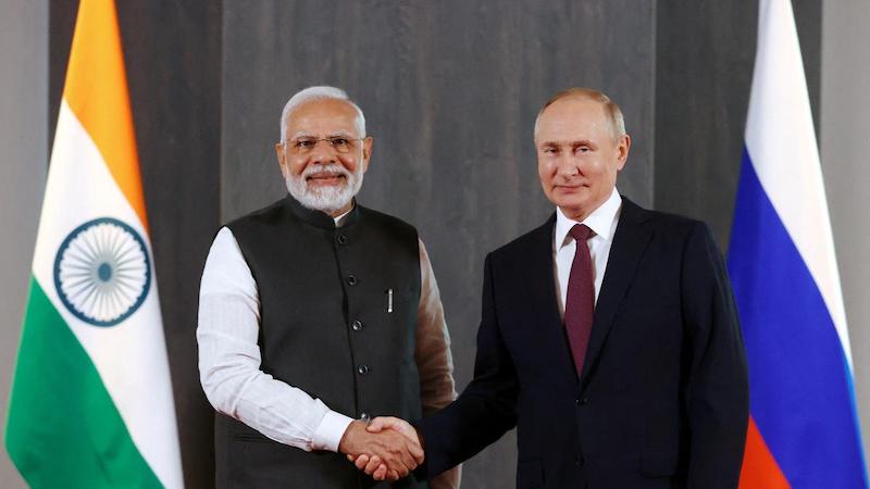Narendra Modi speaks to Russias Vladimir Putin on phone, two leaders discuss bilateral ties, Ukraine