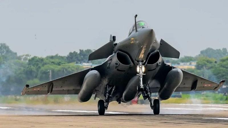Indian Air Forces Rafale fleet to have first woman pilot soon