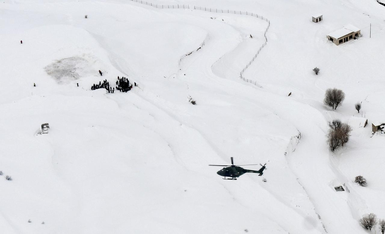 Indian Army rescues stranded Chaddar Trek tourists in Ladakh