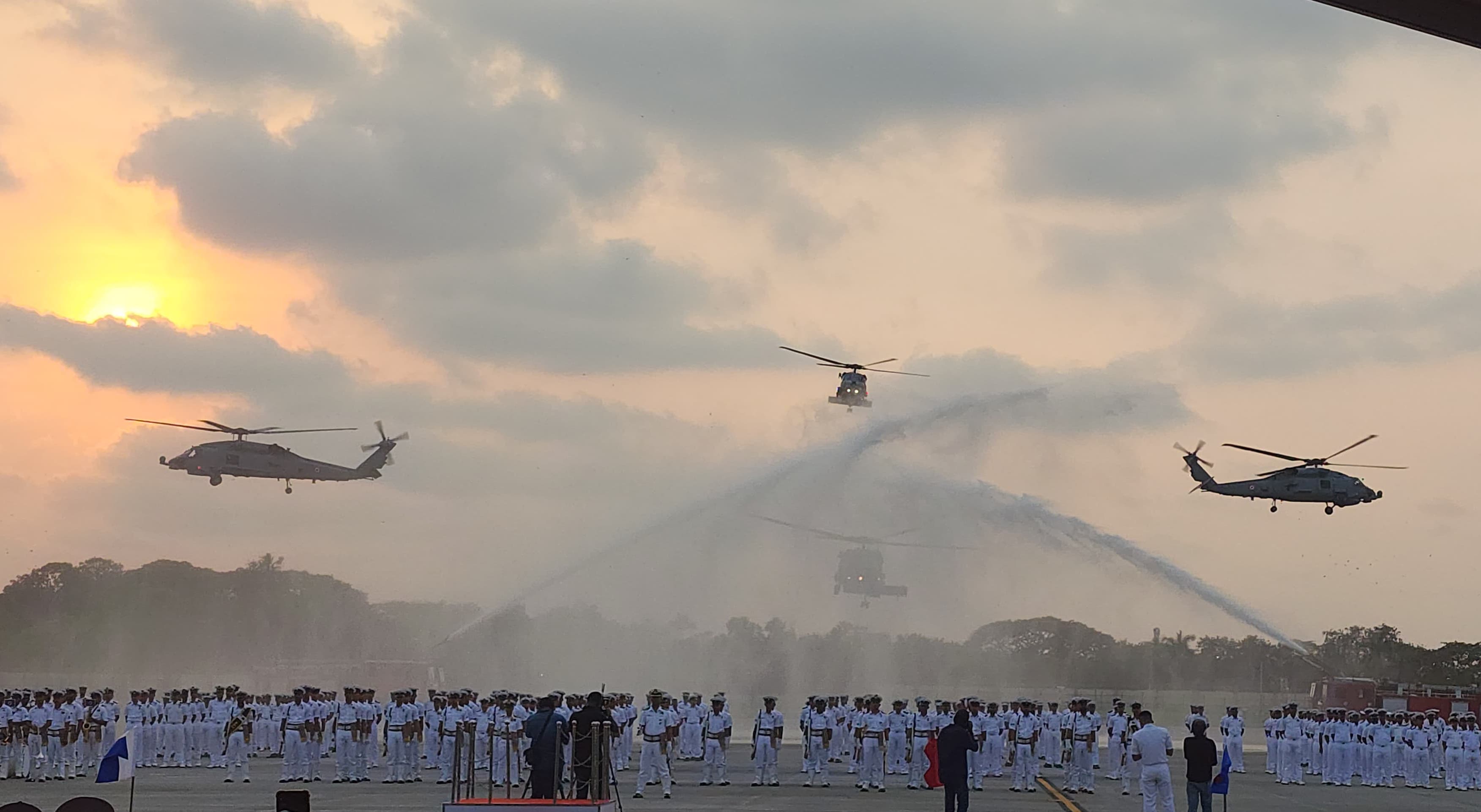 INAS 334: Indian Navy chief commissions MH-60R ‘Seahawks’ into service at Kochi-based INS Garuda