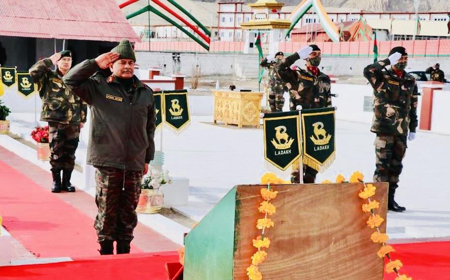  Northern Army Commander Lt Gen Dwivedi reviews operational readiness of Leh-based XIV Corps