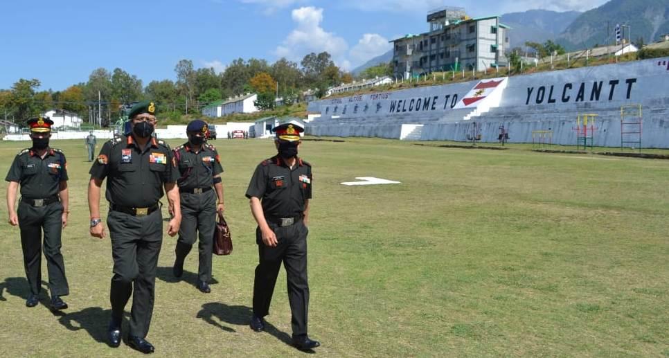 Western Army Commander reviews operational readiness of Rising Star Corps