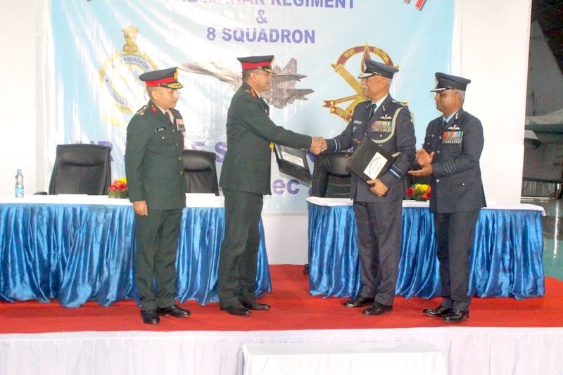 Indian Army’s Mahar Regiment and Indian Air Force’s 8 Squadron sign ‘Charter of Affiliation’