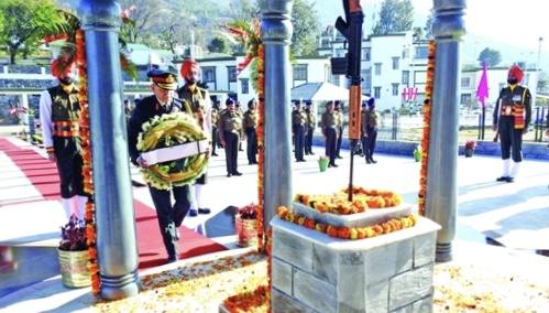 Lt Gen Dwivedi takes over as GOC Riding Star Corps