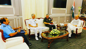 Service chiefs meet Defence Minister