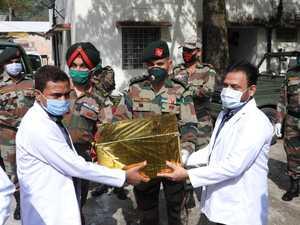 Dharchula Military Station felicitates corona warriors in Uttarakhand