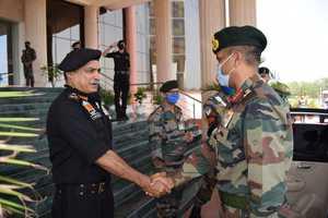 Indian Army Vice Chief visits Jaipur Military Station