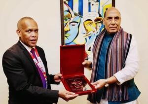 DefExpo 2020: Rajnath Singh discusses maritime security ties with Madagascar counterpart