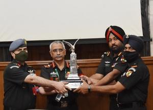 Army Aviation unit deployed in Jammu & Kashmir wins annual flight safety trophy 