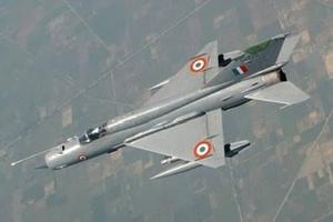 MiG-21 Bison crashes in Suratgarh