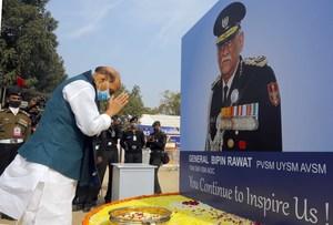  Rajnath Singh inaugurates Swarnim Vijay Parv at India Gate