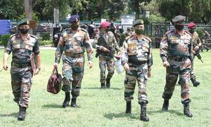 Army chief Gen Naravane visits forward areas in Jammu-Pathankot region 