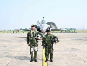 President Droupadi Murmu becomes first Indian head of state to fly Rafale fighter jet