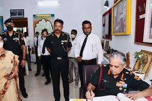 ARTRAC chief Lt Gen Raj Shukla visits to his alma mater in Lucknow; relieves old school memories