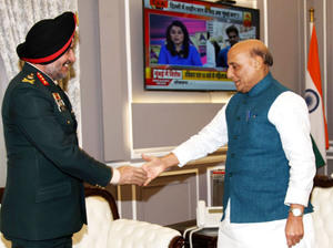 Northern Army Commander calls on Rajnath Singh 