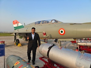Kanpur’s Squadron Leader Subodh Dixit leads historic MiG-21 sendoff, proving duty never ends