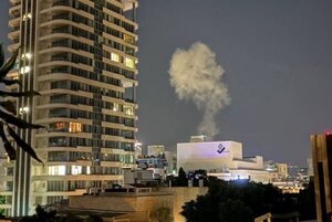 In a first, Yemen’s Houthi rebels strike Israel’s Tel Aviv with drone, kill 1 and injure 10