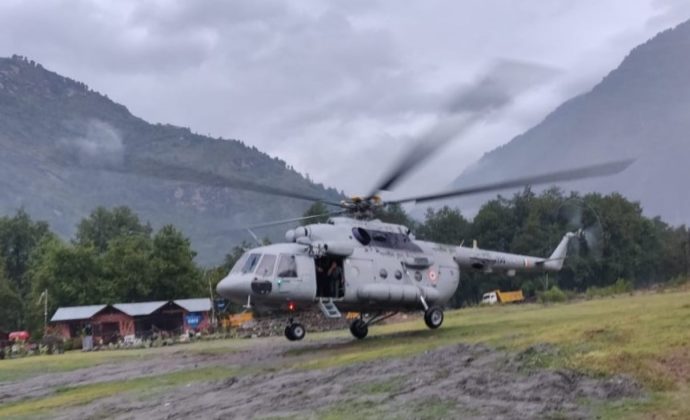 IAF winches up another 2 stranded persons in Kullu