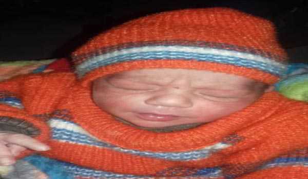 Valiant act: Army rescues pregnant lady in Kupwara snowfall