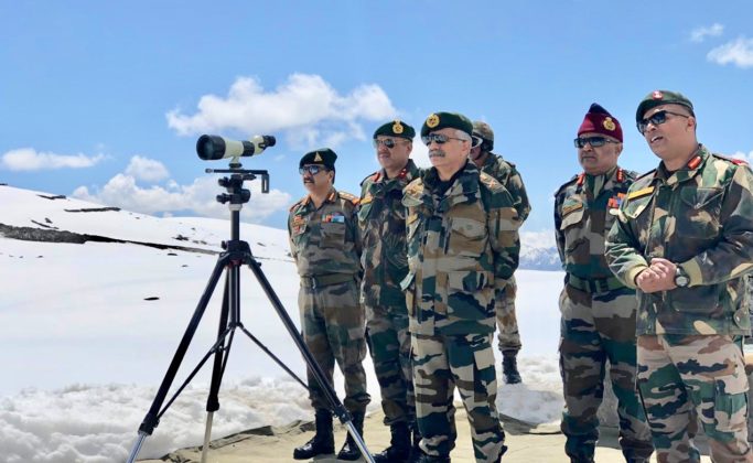 Eastern Army Commander reviews security situation in Arunachal Pradesh