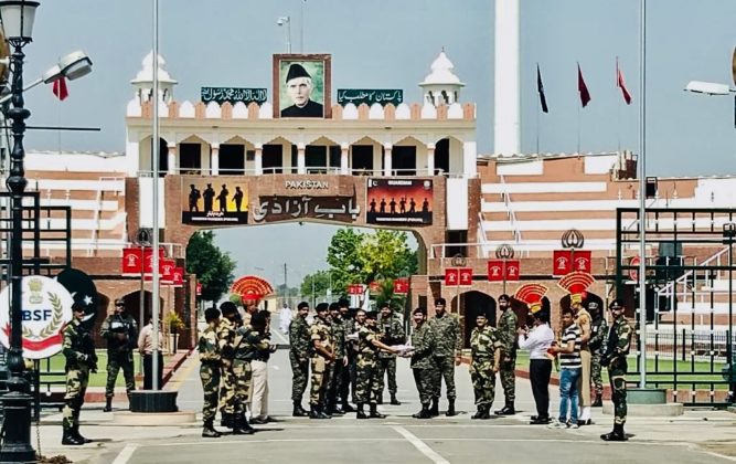 BSF, Pak Rangers exchange sweets on Eid along International Boundary